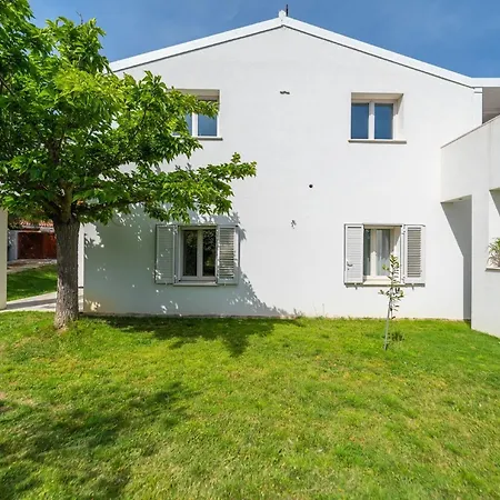 Appartement Brorent-villa Tonia 2